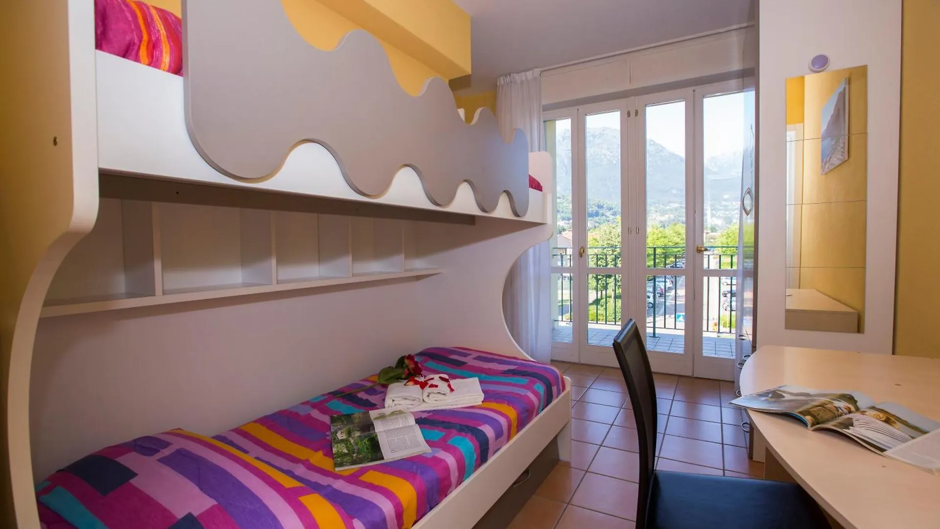 Palazzo Apartments - Porto Letizia 포를레차