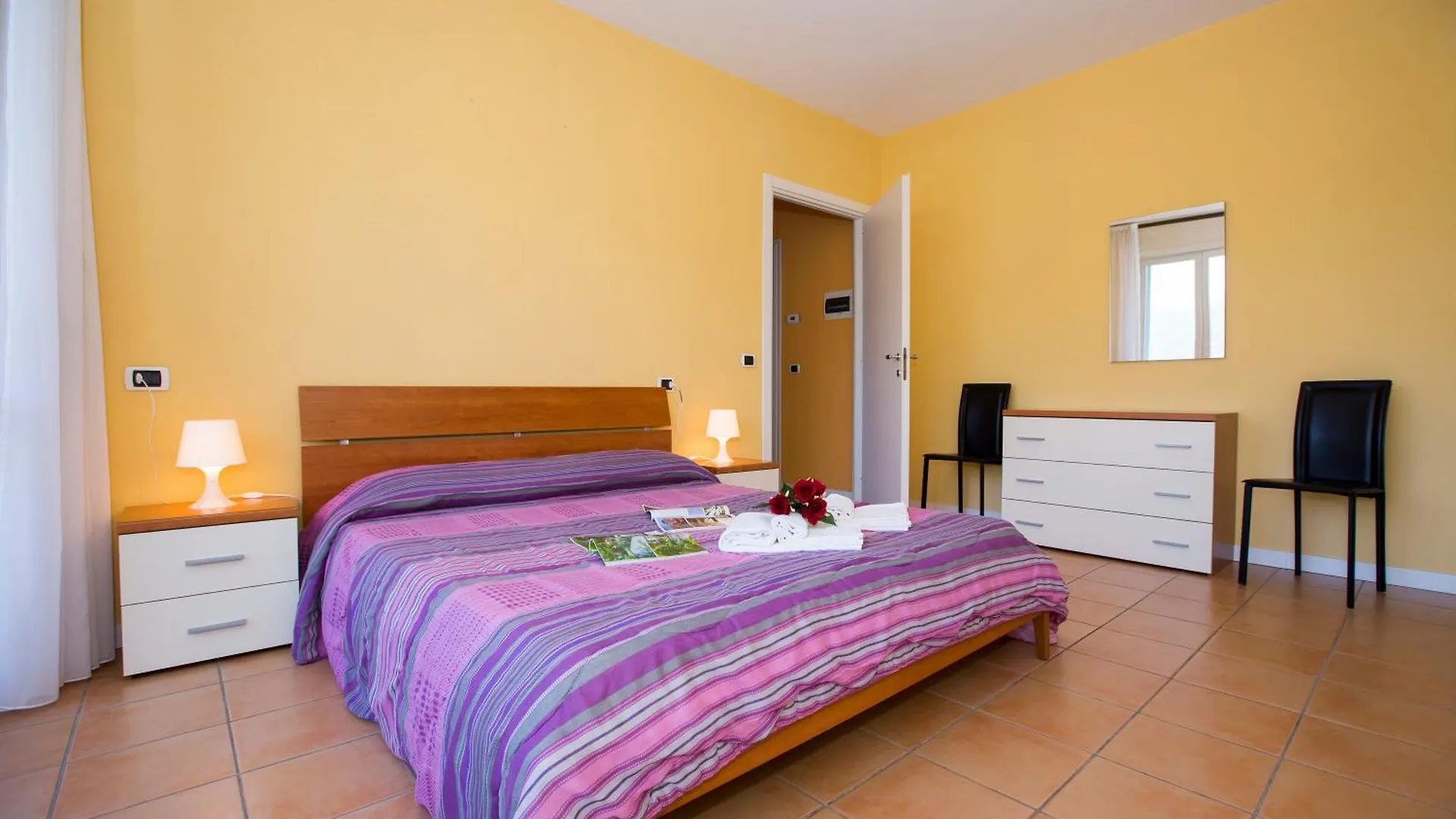 Palazzo Apartments - Porto Letizia Porlezza