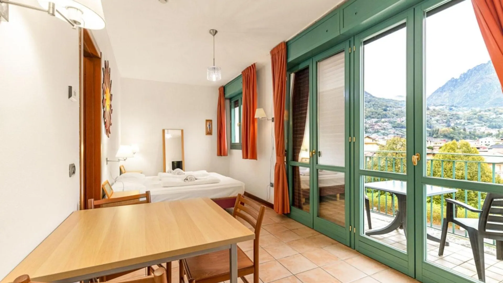 Palazzo Apartments - Porto Letizia Porlezza